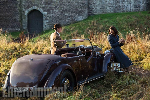 Outlander Official Claire and Frank